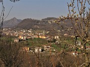 56 Vista su Grumello-Endenna ed oltre